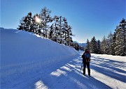 54 Scendiamo il tratto alto della pista panoramica Gremei-Torcola Vaga